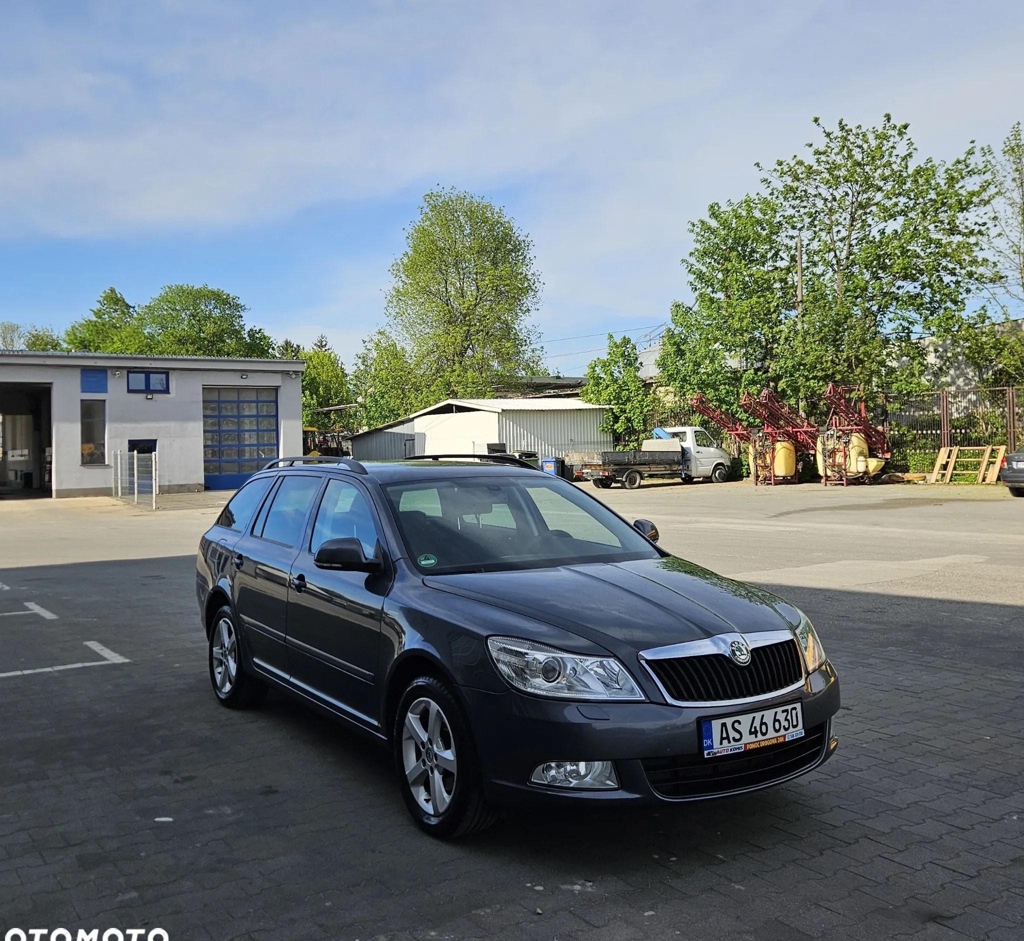 Skoda Octavia cena 22900 przebieg: 217000, rok produkcji 2011 z Miechów małe 154